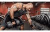 巨石強森公開健身過程「挺舉200kg啞鈴」超強  仔細一看「下半身更猛」自嘲：其實我是生化人